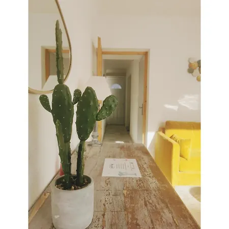 Cote Hyper Centre - Bord De アパート *